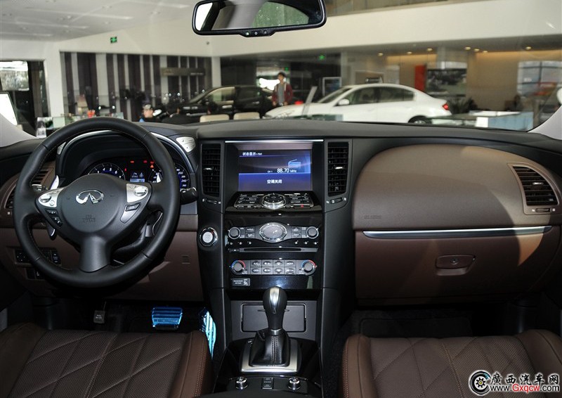 ӢQX70܇ (ni)D